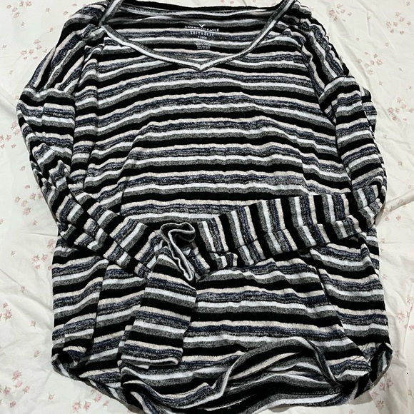 Long sleeve top - Picture 3 of 5